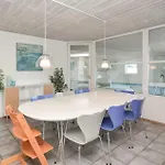 Semesterbostad Stunning Home In Blavand With Sauna Blåvand