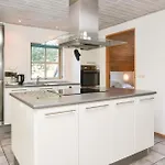 Stunning Home In Blavand With Sauna Semesterbostad