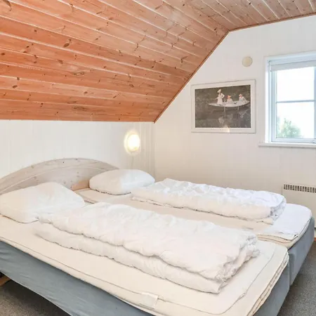 Stunning Home In Blavand With Sauna Blåvand
