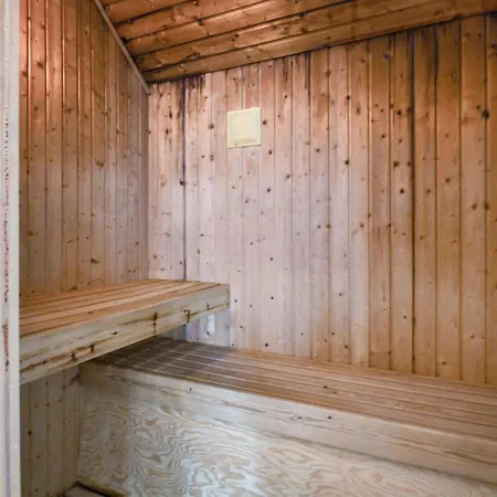 Feriehus Awesome In With Sauna