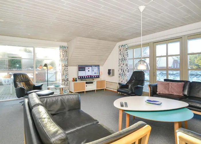 Awesome In With Sauna بيت للعطل *